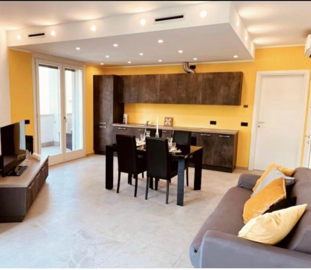Casa Di Como. Bagian luar foto